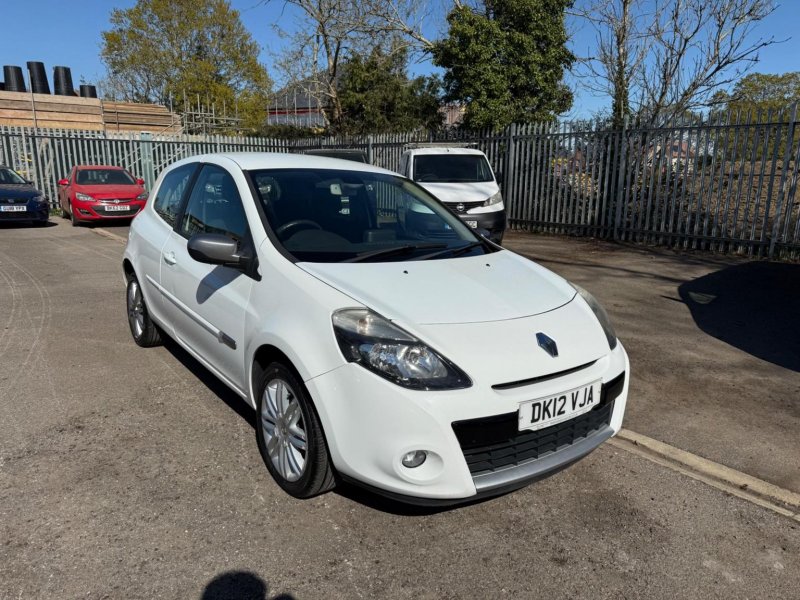 RENAULT CLIO 1.2 Dynamique TomTom Euro 5 3dr