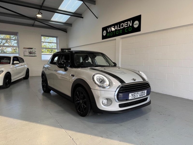 MINI HATCH 1.5 Cooper Auto Euro 6 (s/s) 5dr